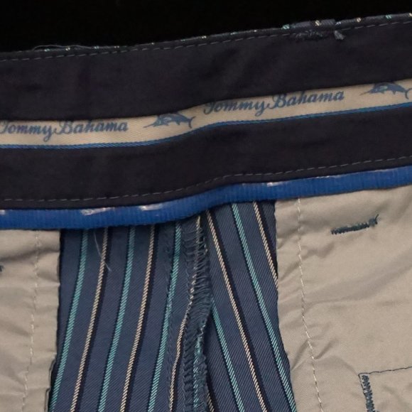 TOMMY BAHAMA - Picture 6 of 8